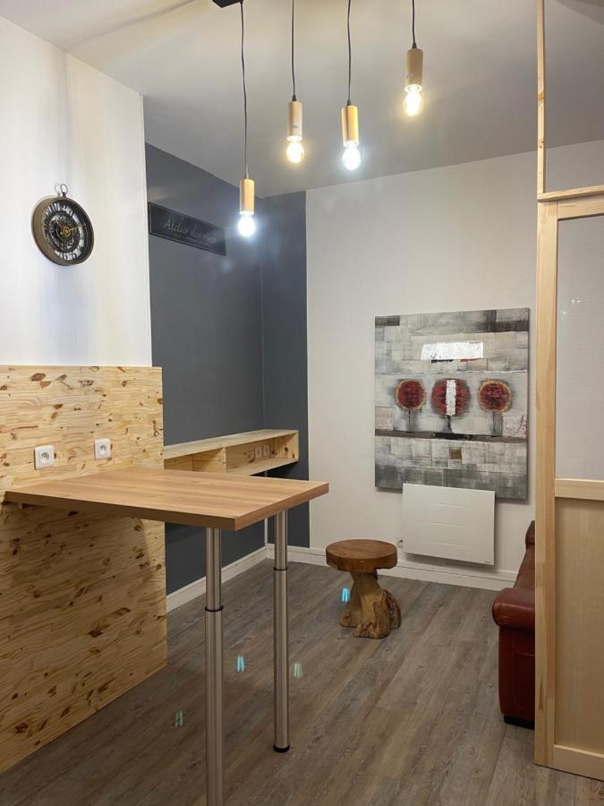 Logement Entier: Appartement Avec Terrasse Quartier De La Gare Amboise Luaran gambar