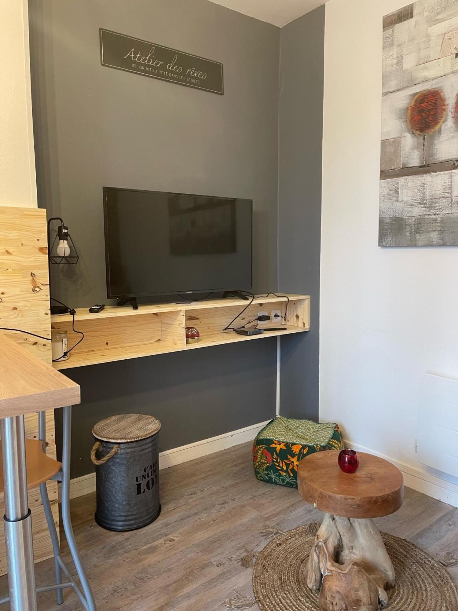 Logement Entier: Appartement Avec Terrasse Quartier De La Gare Amboise Luaran gambar